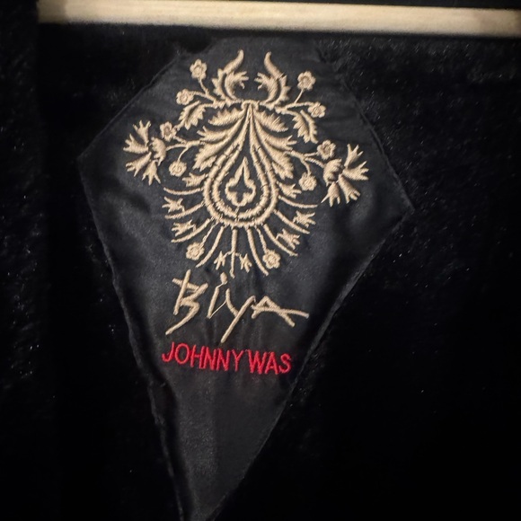 Johnny Was Black Teddy Jacket with Multicolor Floral Embroidery PRICE IS FIRM - Picture 3 of 8